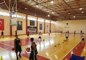 Antalyaspor Basketbol Okuluna Youn lgi